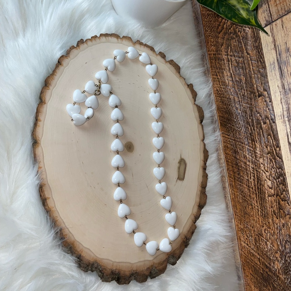 White Heart Necklace - Picture 3 of 3